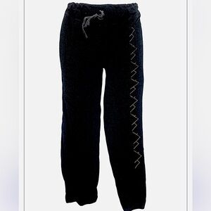 Sundry & “Cake “ Rare 💕✨Park City joggers with gold mountain stripes on side